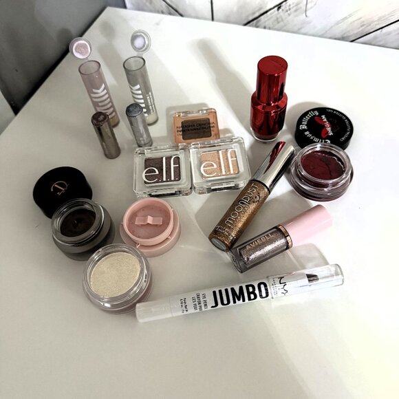 Charlotte Tilbury, Urban Decay, Jeffree Star, Milk Makeup & More Bundle - Picture 2 of 2